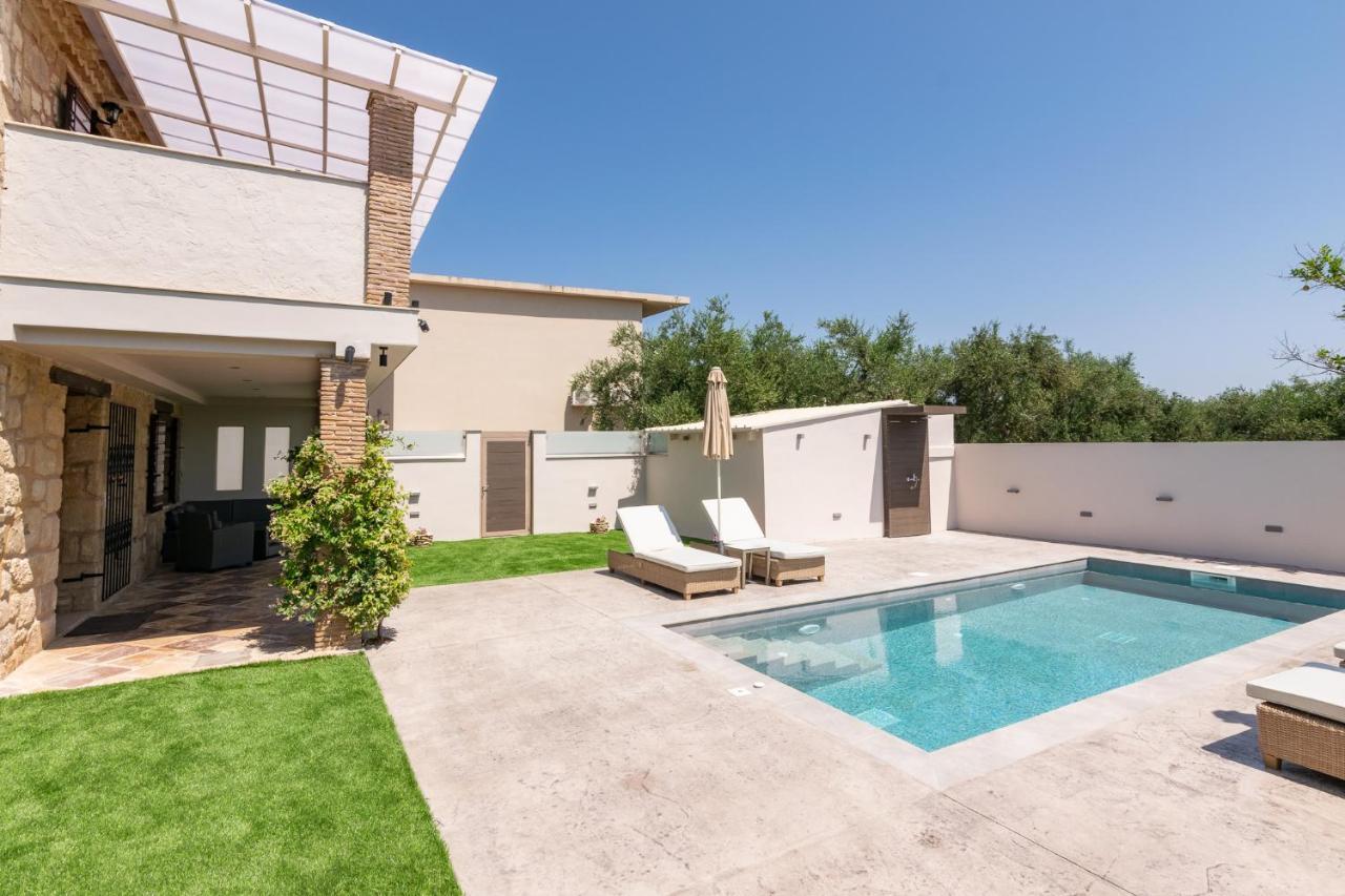 Artemis Luxury Villa Méson Yerakaríon Exterior foto